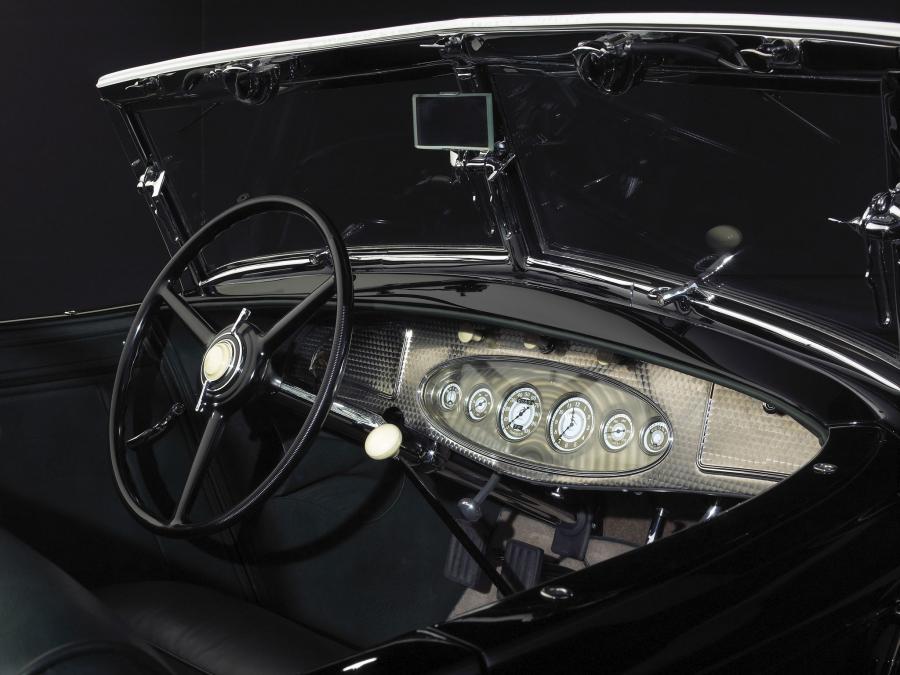  Chrysler Custom Imperial Dual Cowl Phaeton by LeBaron 1933 года  (фото 7 из 30)